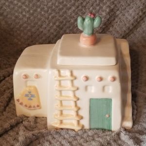 Adobe Indian Pueblo cannister